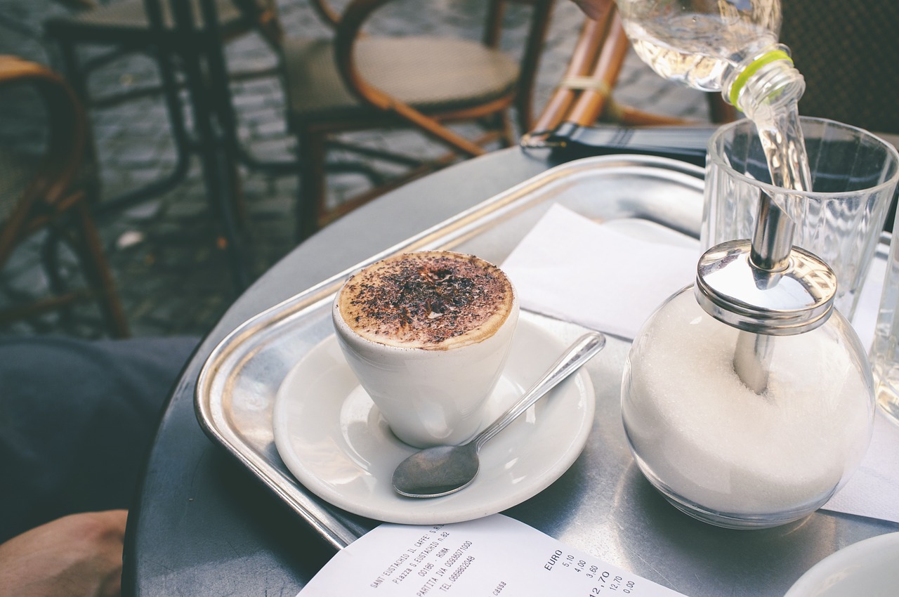 ¿Por qué comer desayuno sano en cafetería de un aula?